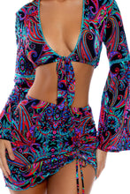 QUE LINDA - Bell Sleeve Crop Top & Wavy Luxe Stitch Scrunched Up Mini Skirt • Multicolor