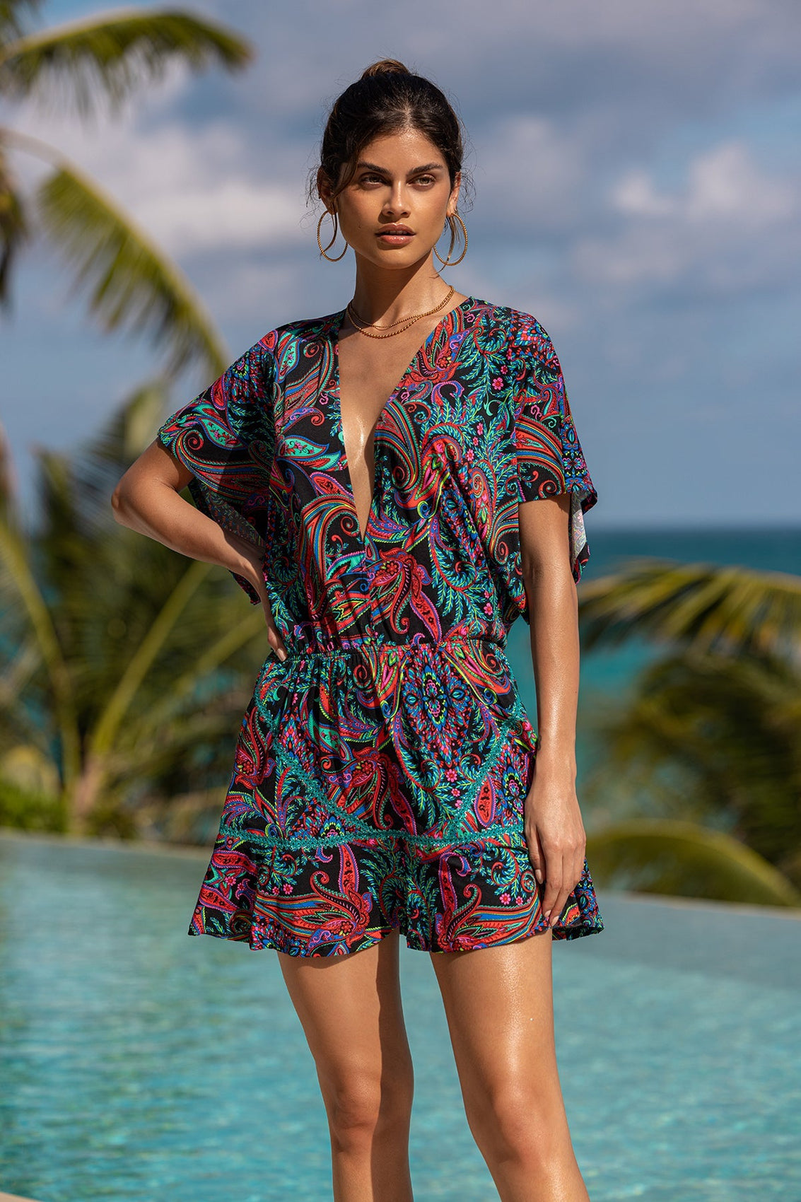 QUE LINDA - Playera V Neck Ruffle Dress • Multicolor