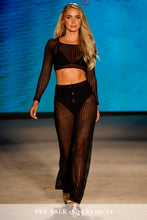 ON THE HORIZON - Long Sleeve Crop Top & Drawstring Pant  • Black Runway