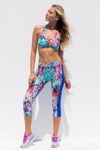 GORGEOUS CHAOS - Lacefront Sports Bra & Mesh Sides Capri Legging • Multicolor