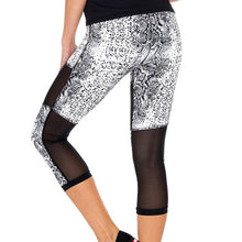 BOMBO - Cross Waistband Mesh Cut Out Capri Legging