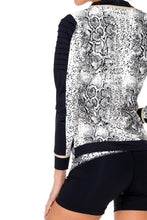 BOMBO - Pintucked Sleeves Open Side Jacket & Cut Off Shorts • Multicolor