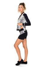 BOMBO - Pintucked Sleeves Open Side Jacket & Cut Off Shorts • Multicolor