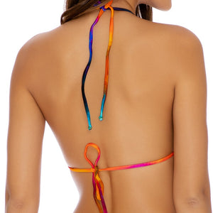 CIEN FUEGOS - Wavey Triangle Stud Top