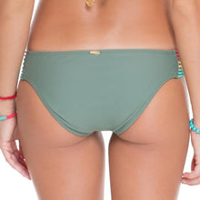 UNSTOPPABLE - Multi Strings Full Bottom