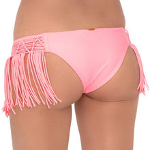 HEART OF A HIPPIE - Weave Fringed Moderate Bottom