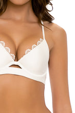 NOCHES DE SEVILLA - Underwire Top & Seamless Wavey Ruched Back Bottom • White