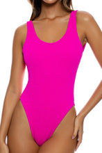 PURA CURIOSIDAD - Tank One Piece • Kiss Me Pink