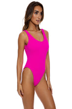 PURA CURIOSIDAD - Tank One Piece • Kiss Me Pink