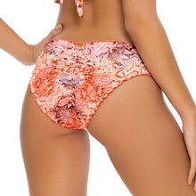 SKINS - Seamless Full Ruched Back Bottom