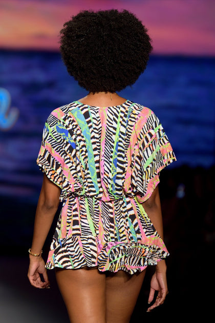 LULI DISCO - Playera V Neck Ruffle Dress • Multicolor Runway