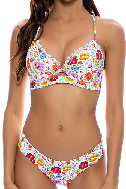 AMOR Y PLAYA - Underwire Top & Seamless Wavy Ruched Back Bottom • White