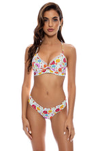 AMOR Y PLAYA - Underwire Top & Seamless Wavy Ruched Back Bottom • White