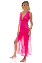 RUN THE SHOW - Open Slit Tunic • Fuchsia