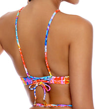 DANCING QUEEN - Ring Halter Top